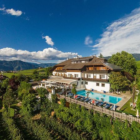 Hotel Waldhof Корнаяно Екстер'єр фото