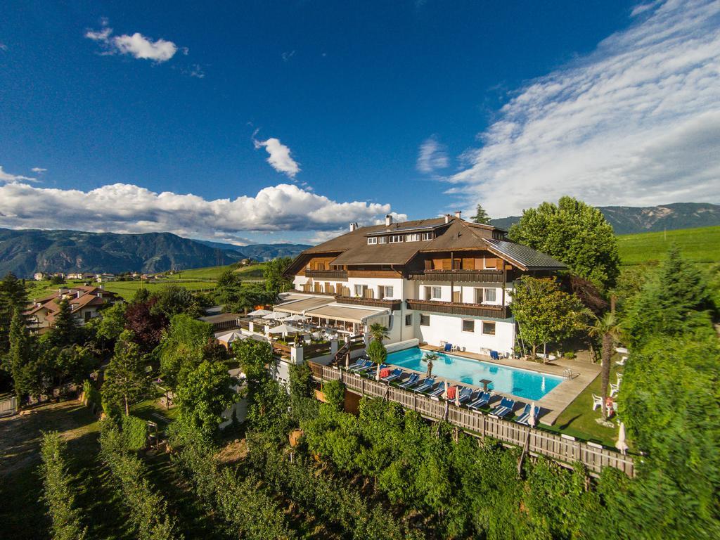 Hotel Waldhof Корнаяно Екстер'єр фото